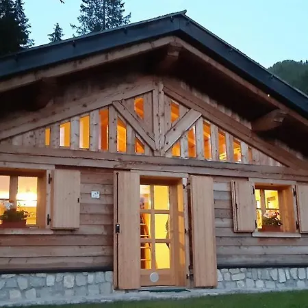 Brenta Dolomites 木屋 Madonna